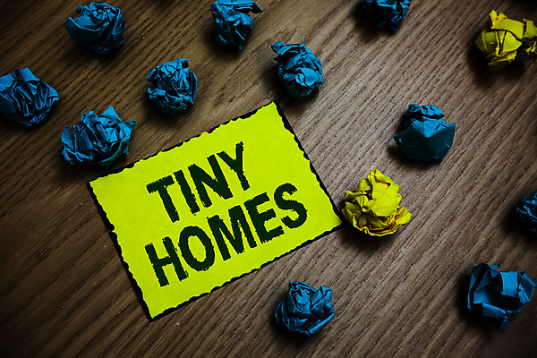 포토 JPG 해외이미지 영어 종이 실내 사람없음 종이뭉치 나무배경 해외포토 문자 백그라운드 내부 뭉치 파일형식 이미지허브