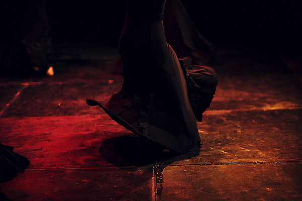 포토 JPG 해외이미지 전통 드레스 옷 여자 문화 음악 모션 미술 사람없음 야외 빨간색 컬러풀 뷰티 축제 공연 연주자 댄서 무대 축하 춤 사회 스페인 우아함 민화 스페인어 집시 플라멩코 해외포토 직업 유럽 예술 컬러 컨셉 문화예술 사람 이벤트 음악가 세계문화유산 그림 공동체 파일형식 이미지허브