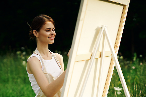 포토 JPG 해외이미지 주간 백인 라이프스타일 여자 자연 갈색머리 미술 한명 상반신 성인 취미 야외 옆모습 잡기 붓 그리기 숲 이젤 예술가 캔버스 화가 성인여자한명만 해외포토 자연요소 서양인 직업 1 헤어스타일 뷰포인트 모션 문화예술 사람 생활 미술도구 생태계 여자한명만 성인여자만 파일형식 이미지허브