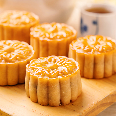 포토 JPG 해외이미지 디저트 실내 근접촬영 사람없음 아웃포커스 나무받침 월병 해외포토 음식 뷰포인트 촬영기법 내부 목재 과자 받침대 중국전통 파일형식 이미지허브