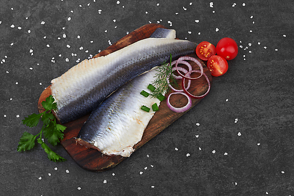 포토 JPG 해외이미지 동물 야생동물 바다 조각 백그라운드 자연 표면 양파 낚시 파슬리 육류 어류 요리 사람없음 초록색 주방 검은색 수중 젖음 신선 은색 정상 지중해 먹기 허브 해산물 준비 꼬리 날것 슬라이스 소금 고립 딜 절임 정육점 짠맛 청어 해외포토 식물 음식 컬러 채소 식재료 모션 레저 상점 수중동물 맛 생태계 파일형식 이미지허브