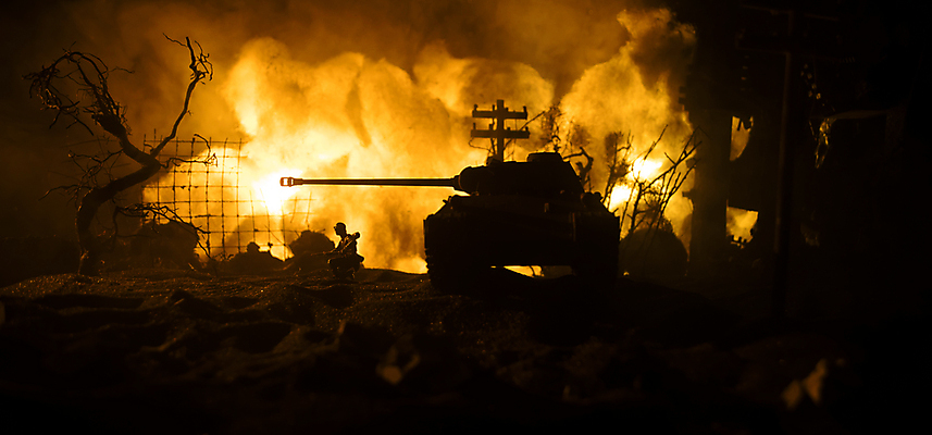 포토 JPG 해외이미지 구름 실루엣 무기 포즈 백그라운드 밭 불 사람없음 세계 탑 힘 군인 총 수술 역사 야간 공격 폭발 충돌 군용 싸움 전쟁 탱크 육군 무거움 대포 병정 표범 갑옷 전쟁터 연소 보병 해외포토 자연요소 직업 건축물 농업 포유류 의학 모션 군대 촬영기법 치료 무게 보호장비 국군 파일형식 이미지허브
