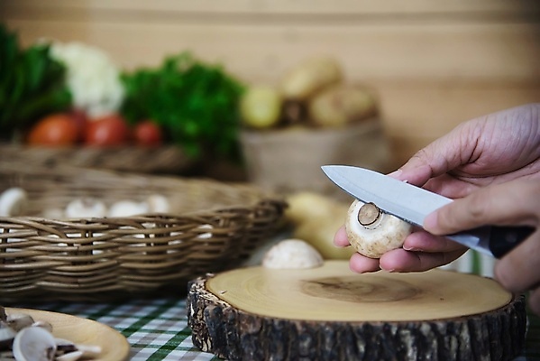 포토 JPG 해외이미지 식물 음식 다이어트 채소 재료 자연 파슬리 건강 요리 사람없음 갈색 식사 버섯 수확 흰색 신선 그룹 칼 맛 정상 자르기 먹기 유기농 날것 슬라이스 내추럴 고립 곰팡이 생식 숙성 식용 정육점 채식주의자 비건 맛있는 해외포토 웰빙 컬러 컨셉 농업 모션 상점 생태계 채식 파일형식 이미지허브