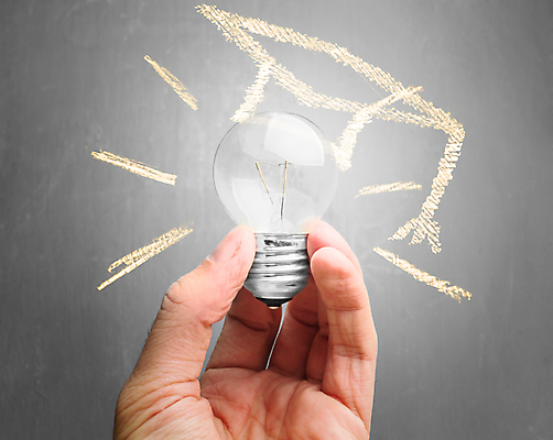 포토 JPG 해외이미지 백인 모자 1 손 교육 백그라운드 컨셉 비즈니스 전구 유리 아이디어 사람 사람없음 빛 칠판 힘 에너지 램프 잡기 심볼 오브젝트 해결 힘찬 카피스페이스 해외포토 서양인 잡화 모션 재질 조명 신체부위 공백 파일형식 이미지허브