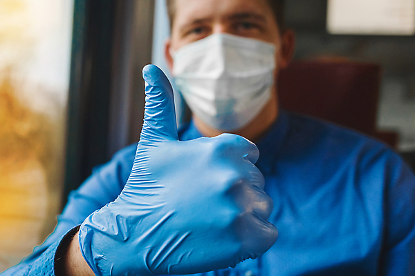 포토 JPG 해외이미지 백인 모델 직업 라이프스타일 손 남자 장갑 백그라운드 비즈니스 탁자 성공 건강 가면 마스크 한명 서기 안전 사람 앉기 정장 성인 치료 파란색 약 유행 장비 간호사 의사 업무 비즈니스맨 자신감 수술 바이러스 보호 외과 돌봄 위생관리 스타일 해외포토 서양인 1 잡화 옷 감정 컬러 가구 컨셉 의학 모션 병원 관리 생활 신체부위 의료진 작업 직장인 파일형식 이미지허브