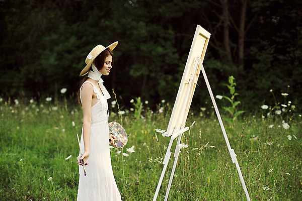 포토 JPG 해외이미지 주간 백인 라이프스타일 드레스 여자 자연 갈색머리 미술 한명 상반신 성인 취미 야외 옆모습 잡기 붓 그리기 숲 이젤 예술가 캔버스 화가 성인여자한명만 해외포토 자연요소 서양인 직업 1 헤어스타일 옷 뷰포인트 모션 문화예술 사람 생활 미술도구 생태계 여자한명만 성인여자만 파일형식 이미지허브