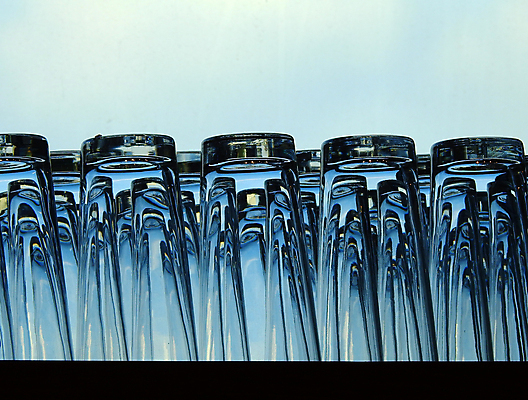 포토 JPG 해외이미지 음료 백그라운드 유리 탁자 사람없음 컵 물 파란색 식당 추위 수확 신선 바 투명 액체 우아함 시원함 갈증 크리스탈 순수 오브젝트 만족 상쾌 해외포토 자연요소 식기 감정 컬러 가구 컨셉 농업 재질 상점 광석 파일형식 이미지허브