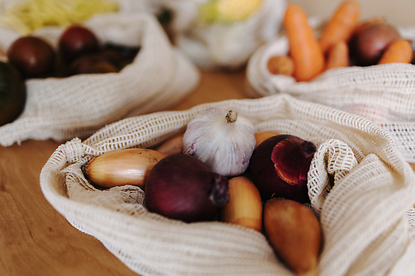 포토 JPG 해외이미지 라이프스타일 잡화 음식 백그라운드 컨셉 인터넷 다이어트 채소 가방 과일 자연 탁자 주택 실내 파슬리 건강 옥수수 요리 사람없음 초록색 쇼핑 상점 주방 저녁식사 재활용 타이핑 신선 면 시장 맛 먹기 준비 에코 유기농 생태계 패키지 온라인 낭비 채식주의자 비건 해외포토 웰빙 컬러 가구 모션 곡류 내부 건물 생활 환경 식사 친환경 채식 파일형식 이미지허브