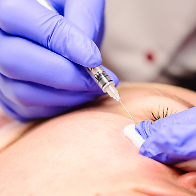 포토 JPG 해외이미지 얼굴 장갑 새로움 건강 주사기 씨앗 한명 사람 약 고통 우유 점 닫기 질병 피부 묘사 코 슛 삭제 돌봄 두더지 이마 해외포토 식물 1 잡화 감정 컨셉 의학 의료기기 모션 유제품 신체부위 파일형식 이미지허브