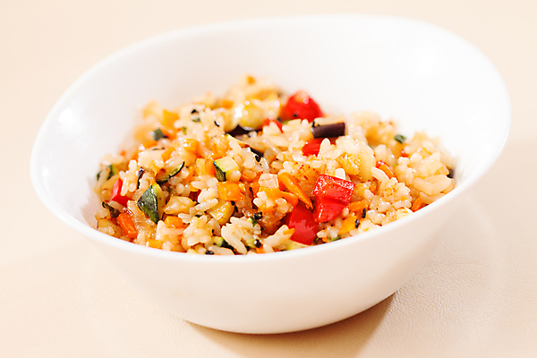 포토 JPG 해외이미지 접시 아시아 채소 밥 가지 양파 건강 육류 요리 동양인 사람없음 빨간색 초록색 갈색 중식 식당 일본 식사 저녁식사 치킨 중국 당근 튀김 신선 맛 인도인 먹기 향신료 매움 완두콩 후추 카레 점심식사 주키니 맛있는 해외포토 외국인 식기 나라 음식 컬러 컨셉 식재료 모션 콩 뿌리채소 인종 상점 닭고기요리 향미료 파일형식 이미지허브