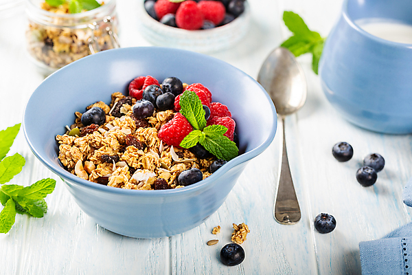 포토 JPG 해외이미지 음식 사람없음 아침식사 시리얼 블루베리 산딸기 요거트 그래놀라 해외포토 과일 유제품 식사 파일형식 이미지허브