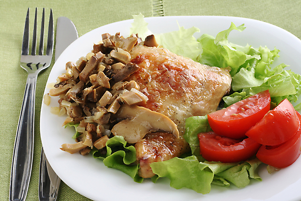 포토 JPG 해외이미지 접시 음식 포크 토마토 양파 육류 사람없음 초록색 식사 저녁식사 치킨 버섯 튀김 흰색 신선 칼 상추 먹기 준비 유기농 후추 점심식사 섞기 맛있는 해외포토 식기 웰빙 컬러 채소 식재료 모션 향신료 닭고기요리 파일형식 이미지허브