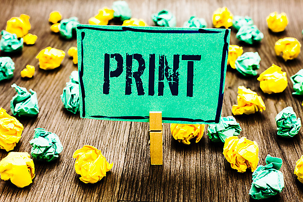 포토 JPG 해외이미지 영어 종이 실내 사람없음 인쇄 나무집게 종이뭉치 나무배경 해외포토 문자 백그라운드 집게 내부 목재 뭉치 파일형식 이미지허브