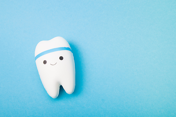 포토 JPG 해외이미지 모델 직업 라이프스타일 백그라운드 컨셉 건강 치과 병원 웃음 사람 사람없음 치료 장난감 약 화장품 장비 흰색 기구 공구 신선 붓 업무 원형 입 치아 칫솔 플라스틱 모험가 싱글 치과의사 날카로움 탐색 돌봄 미백 위생관리 카피스페이스 해외포토 도형 컬러 의학 모션 재질 표정 관리 생활 신체부위 위생용품 뷰티 공백 의사 도구 작업 소화기관 파일형식 이미지허브