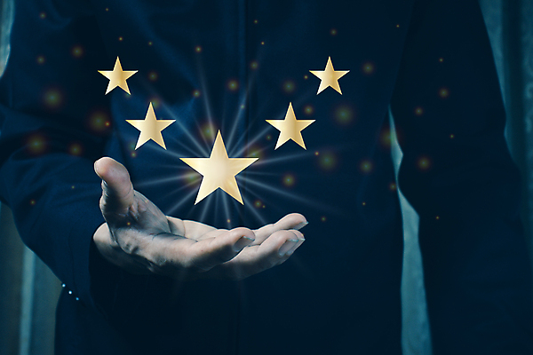 포토 JPG 해외이미지 손 행복 별 백그라운드 컨셉 인터넷 회사 비즈니스 성공 사람 사람없음 노란색 공연 터치 최고 비즈니스맨 체험 황금 결과 상품 고객 심볼 서비스 속도 만족 긍정 5 점수 순위 평가 온라인 의견 경영 리뷰 마케팅 우수 사용자 해외포토 자연요소 남자 감정 컬러 이벤트 신체부위 숫자 직장인 절기 파일형식 이미지허브