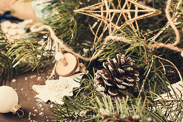 포토 JPG 해외이미지 나무 전통 디자인 계절 행복 포스터 백그라운드 컨셉 크리스마스 겨울 벽지 휴가 새로움 기념 선물 이벤트 사람없음 목재 장식 빛 축제 덮개 흰색 나뭇가지 축하 인사 소나무 신용카드 12월 연도 레이아웃 솔방울 전나무 원뿔 구성 국경 해외포토 도형 식물 기념일 감정 컬러 재료 금융 뚜껑 예절 날짜 파일형식 이미지허브