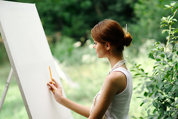 포토 JPG 해외이미지 주간 백인 라이프스타일 여자 자연 갈색머리 미술 한명 상반신 성인 취미 야외 옆모습 잡기 붓 그리기 숲 이젤 예술가 캔버스 화가 성인여자한명만 해외포토 자연요소 서양인 직업 1 헤어스타일 뷰포인트 모션 문화예술 사람 생활 미술도구 생태계 여자한명만 성인여자만 파일형식 이미지허브