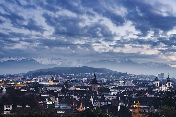 포토 JPG 해외이미지 여행 산 파노라마 사람없음 야외 파란색 강 도시풍경 일몰 새벽 도시 역사 도심 야간 스위스 알프스 타운 스카이라인 구시가지 해외포토 자연요소 유럽 컬러 촬영기법 풍경 노을 파일형식 이미지허브