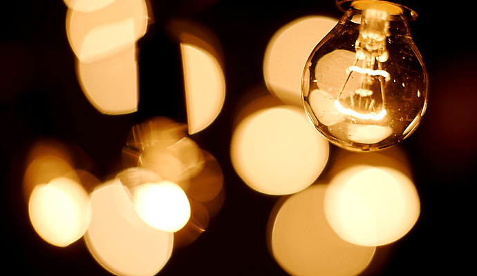 포토 JPG 해외이미지 행복 얼굴 백그라운드 컨셉 비즈니스 전구 탁자 조명 주택 실내 미소 사람 앉기 사람없음 내부 컵 빨간색 빛 컴퓨터 사무실 알약 어둠 거울 방 흰색 램프 비즈니스맨 닫기 작음 책상 오브젝트 경영자 문학 경영 고립 해외포토 식기 남자 감정 컬러 가구 모션 표정 건물 신체부위 전자제품 약 직장인 크기 리더 파일형식 이미지허브