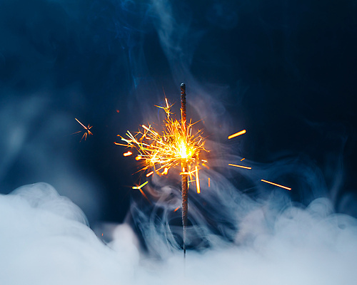 포토 JPG 해외이미지 폭죽 불꽃놀이 사람없음 빛 반짝임 축하 연기 연소 스파클라 해외포토 컨셉 모션 놀이 파일형식 이미지허브