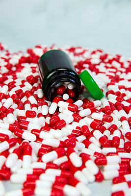 포토 JPG 해외이미지 라이프스타일 음식 백그라운드 컨셉 유리 건강 병원 사람없음 치료 빨간색 컬러풀 알약 약 건강관리 고통 흰색 항아리 질병 가루 약국 유기농 처방 비타민 테라피 중독 조제 보충 돌봄 복용 진통제 헬프 화학물질 항생제 카피스페이스 해외포토 웰빙 감정 컬러 의학 모션 재질 관리 생활 뷰티 공백 도움 도자기 화학 만들기 영양소 파일형식 이미지허브