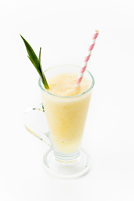 포토 JPG 해외이미지 음료 음식 백그라운드 다이어트 채소 과일 유리 디저트 건강 사람없음 목재 노란색 주스 추위 흰색 신선 칵테일 액체 달콤 민트 파인애플 유기농 내추럴 떨림 고립 스무디 디톡스 해외포토 나무 웰빙 컬러 재료 모션 재질 주류 맛 허브 열대과일 파일형식 이미지허브