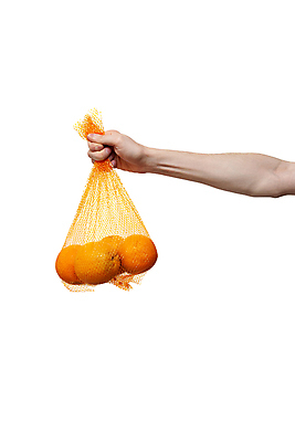 포토 JPG 해외이미지 손 잡화 남자 음식 백그라운드 채소 가방 오렌지 과일 재료 자연 귤 건강 사람 사람없음 쇼핑 세일 우주 상점 흰색 신선 잡기 맛 배달원 상품 자르기 먹기 오브젝트 주기 유기농 팔 기부 내추럴 고립 채식주의자 카피스페이스 해외포토 직업 웰빙 컬러 컨셉 모션 신체부위 공백 생태계 채식 파일형식 이미지허브