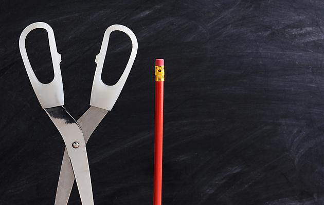 포토 JPG 해외이미지 교육 컨셉 교실 표시 사람없음 빨간색 연필 칠판 장비 흰색 은색 오브젝트 신학기 지우개 해외포토 컬러 학교 학용품 필기구 파일형식 이미지허브