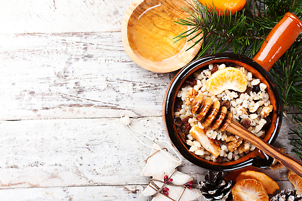 포토 JPG 해외이미지 나무 전통 식기 열매 유럽 문화 음식 백그라운드 크리스마스 휴가 디저트 요리 씨앗 사람없음 장식 빨간색 수건 교회 숟가락 검은색 견과류 흰색 나뭇가지 소나무 사발 달콤 냄비 정상 시리얼 밀 호두 광택 양귀비 꿀 건포도 우크라이나 피칸 핸드메이드 카피스페이스 해외포토 식물 기념일 꽃 나라 컬러 종교건축 포도 곡류 수저 건물 위생용품 공백 사기그릇 맛 솥 건과일 파일형식 이미지허브