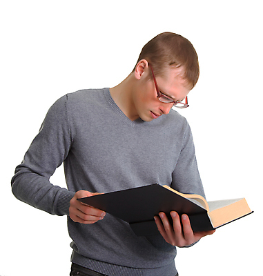 포토 JPG 해외이미지 1 학생 교육 남자 유럽 안경 과학 학교 성공 한명 사람 성인 책 학습 스터디 독서 흰색 청바지 도서관 강의 스웨터 교과서 대학교 문학 고립 배려 해외포토 잡화 나라 컬러 컨셉 상의 바지 교재 파일형식 이미지허브