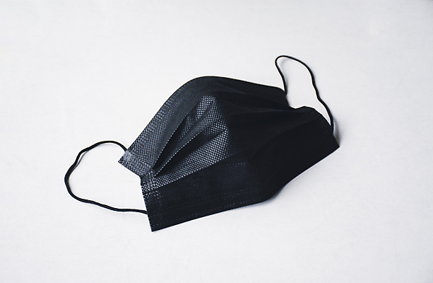 포토 JPG 해외이미지 얼굴 백그라운드 건강 병원 가면 경비 안전 사람없음 약 검은색 장비 흰색 방어 수술 오염 호흡기관 바이러스 보호 질병 정상 일회용 오브젝트 예방 보안 감염 전염 기침 돌봄 스트랩 위생관리 인플루엔자 전염병 필터 해외포토 컬러 컨셉 의학 모션 관리 어류 신체부위 치료 장기_의학 파일형식 이미지허브