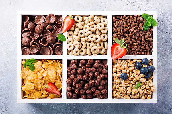 포토 JPG 해외이미지 열매 어린이 음식 조각 백그라운드 다이어트 딸기 아침 건강 옥수수 사람없음 목재 상자 초콜릿 식사 우유 추위 흰색 신선 사발 달콤 맛 아침식사 정상 낟알 설탕 시리얼 밀 먹기 유기농 블루베리 머리위 섬유 내추럴 채식주의자 그래놀라 맛있는 해외포토 주간 나무 식물 웰빙 컬러 컨셉 과일 재료 모션 디저트 유제품 곡류 사람 직물 사기그릇 채식 파일형식 이미지허브