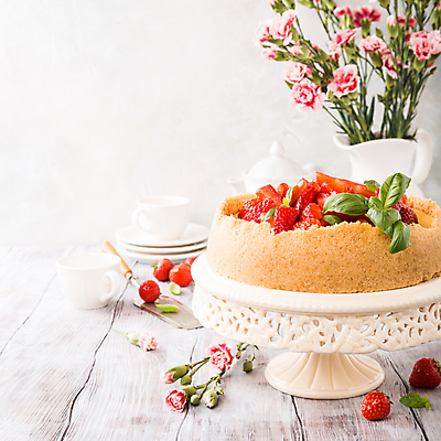 포토 JPG 해외이미지 꽃 딸기 디저트 실내 사람없음 꽃병 받침대 치즈케이크 나무탁자 해외포토 식물 음식 과일 탁자 내부 케이크 파일형식 이미지허브