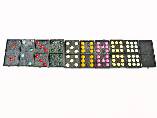 포토 JPG 해외이미지 1 디자인 선 백그라운드 2 놀이 벽돌 3 사람없음 장난감 숫자 검은색 블록 게임 점 9 4 그룹 도박 8 플라스틱 6 카지노 흰배경 5 직사각형 영 7 고립 도미노 줄서기 강조 해외포토 도형 문자 컬러 모션 재질 흰색 파일형식 이미지허브