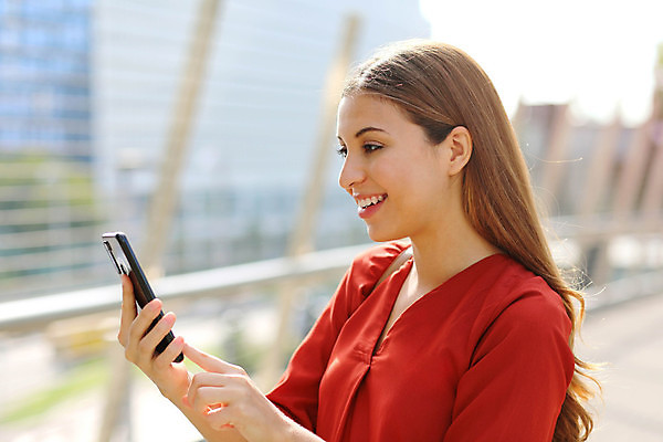 포토 JPG 해외이미지 백인 직업 여자 행복 비즈니스 손가락 모바일 거리 세포 한명 사람 건물 금융 스마트폰 독서 터치 타이핑 잡기 도시 업무 비즈니스우먼 어플리케이션 구매 스마트 흥분 런던 뉴욕 충격 부름 히스패닉 전송 밀라노 브라질사람 해외포토 서양인 1 건축물 손 감정 컨셉 모션 영국 경제 핸드폰 스마트기기 쇼핑 미국 이탈리아 작업 직장인 파일형식 이미지허브