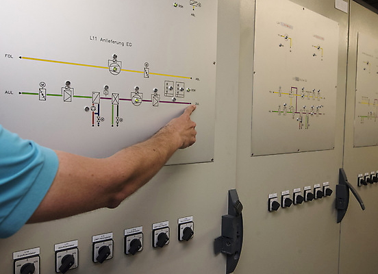 포토 JPG 해외이미지 교육 문화 과학 미래 사람없음 힘 기계 마음 가르침 사회 알림 연습 측정 대학교 아날로그 공학 승진 혁명 개발 획기적 이론 해외포토 컨셉 학교 공동체 파일형식 이미지허브