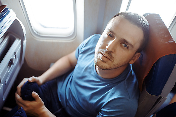 포토 JPG 해외이미지 백인 응시 남자 여행 의자 창문 교통시설 휴식 스트레스 비행기 실내 피곤 한명 사람 앉기 성인 내부 여행객 블록 꿈 고통 잠 무서움 항공 상업 두통 승객 대패 안락 해외포토 서양인 1 시선 감정 가구 교통 컨셉 항공교통 모션 대중교통 질병 시설 파일형식 이미지허브