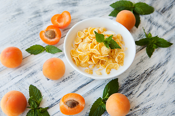 포토 JPG 해외이미지 음식 조각 다이어트 오렌지 재료 탁자 아침 디저트 아이디어 건강 옥수수 요리 사람없음 목재 가로 노란색 식사 주스 우유 에너지 흰색 신선 사발 달콤 맛 아침식사 시리얼 먹기 민트 유기농 날것 섬유 요거트 내추럴 뮤즐리 살구 오트밀 채식주의자 디톡스 비건 귀리 그래놀라 맛있는 해외포토 주간 나무 웰빙 음료 컬러 가구 컨셉 과일 모션 유제품 곡류 직물 사기그릇 허브 채식 파일형식 이미지허브