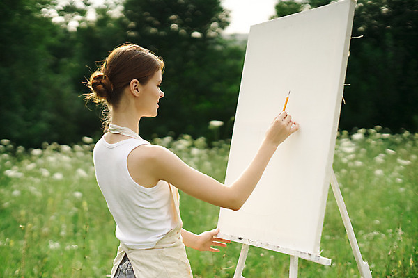 포토 JPG 해외이미지 주간 백인 라이프스타일 여자 자연 갈색머리 미술 한명 상반신 성인 취미 야외 옆모습 잡기 붓 그리기 숲 이젤 예술가 캔버스 화가 성인여자한명만 해외포토 자연요소 서양인 직업 1 헤어스타일 뷰포인트 모션 문화예술 사람 생활 미술도구 생태계 여자한명만 성인여자만 파일형식 이미지허브