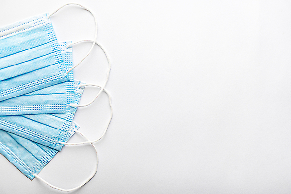 포토 JPG 해외이미지 얼굴 백그라운드 유니폼 건강 병원 가면 안전 사람없음 파란색 약 고통 장비 의사 흰색 입 수술 오염 바이러스 보호 질병 위험 일회용 오브젝트 레이아웃 예방 감염 외과 고립 돌봄 위생관리 인플루엔자 전염병 필터 플랫레이 해외포토 옷 감정 컬러 컨셉 의학 모션 관리 신체부위 치료 의료진 플랫 파일형식 이미지허브