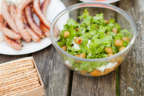 포토 JPG 해외이미지 접시 음식 백그라운드 잎 다이어트 토마토 채소 재료 탁자 치즈 건강 육류 요리 사람없음 목재 초록색 소풍 식사 저녁식사 봄 샐러드 신선 사발 소시지 맛 상추 먹기 날씬함 유기농 올리브 후추 그리스인 내추럴 점심식사 루꼴라 절임 채식주의자 맛있는 페타치즈 해외포토 서양인 나무 식물 식기 웰빙 계절 열매 컬러 가구 컨셉 식재료 모션 유제품 야외활동 사기그릇 가공식품 몸매 향신료 채식 파일형식 이미지허브