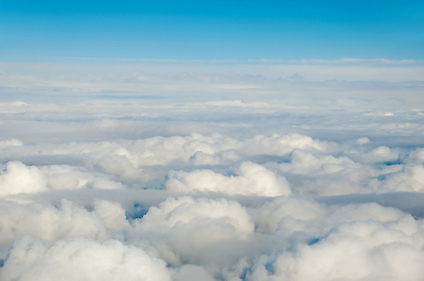 포토 JPG 해외이미지 구름 컨셉 자연 하늘 날씨 추상 비행기 사람없음 야외 공중 가로 파란색 빛 컬러풀 우주 맑음 흰색 분위기 정상 항공 부드러움 천국 솜털 내추럴 넘어짐 수평선 해외포토 자연요소 컬러 무늬 항공교통 모션 대중교통 감각 생태계 파일형식 이미지허브
