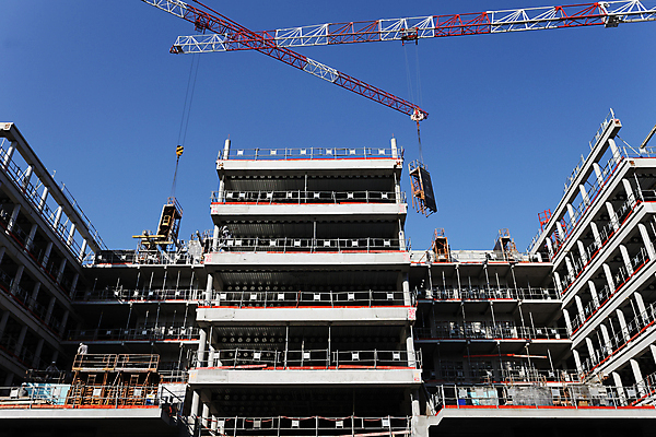 포토 JPG 해외이미지 건축물 산업 비즈니스 건축양식 창문 모션 하늘 벽돌 사람없음 야외 건물 가로 빨간색 사무실 탑 블록 도시 네트워크 재산 큼 땅 기중기 상업 상승 만들기 시멘트 리프트 공학 발판 진행 개발 엘리먼트 철강 프로젝트 해외포토 교육 건축 컬러 컨셉 금융 중장비 크기 파일형식 이미지허브