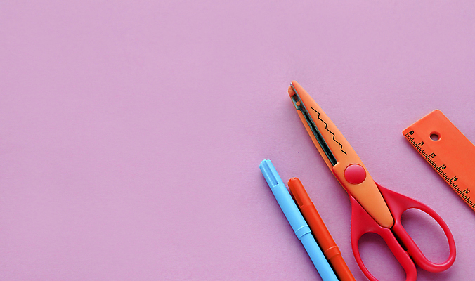 포토 JPG 해외이미지 템플릿 디자인 교육 종이 백그라운드 컨셉 패턴 학교 탁자 아이디어 직장 창조 사람없음 책 스터디 컬러풀 사무실 연필 펜 유행 우주 공책 페인트 활발 흰색 작업실 플랫 정상 배열 책상 질감 크레파스 위치 혁명 단절 소셜미디어 획기적 미니멀 해외포토 컬러 가구 무늬 회사 비즈니스 문구용품 학용품 학습 필기구 파일형식 이미지허브