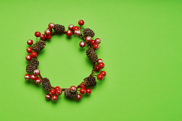 포토 JPG 해외이미지 전통 계절 열매 백그라운드 크리스마스 휴가 새해 기념 사람없음 장식 빨간색 컬러풀 세일 축제 화환 축하 인사 원형 신용카드 12월 심볼 초대 원뿔 노엘 플랫레이 카피스페이스 해외포토 도형 식물 기념일 꽃 컬러 컨셉 금융 공백 예절 날짜 플랫 파일형식 이미지허브