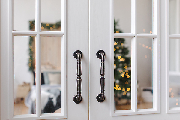 포토 JPG 해외이미지 나무 전통 디자인 계절 가구 크리스마스 겨울 아침 휴가 전등 주택 요정 사람없음 내부 장식 가로 빛 문 축제 화환 침실 방 침대 축하 마법 블러 스타일 카피스페이스 안락 해외포토 주간 식물 기념일 꽃 생활용품 컨셉 조명 건물 공백 파일형식 이미지허브