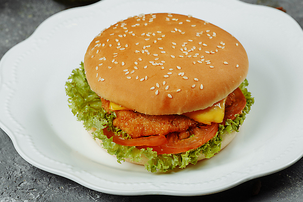 포토 JPG 해외이미지 음식 조각 잎 토마토 채소 양파 치즈 감자 패스트푸드 샌드위치 육류 요리 사람없음 빨간색 초록색 식당 식사 저녁식사 치킨 샐러드 소고기 튀김 햄버거 신선 클래식 맛 그릴 폐기물 상추 굽기 먹기 배고픔 오브젝트 속도 싱글 프랑스어 점심식사 번 치즈버거 해로움 맛있는 해외포토 식물 문자 빵 컬러 컨셉 식재료 모션 주방용품 유제품 상점 인스턴트 쓰레기 구이 닭고기요리 파일형식 이미지허브