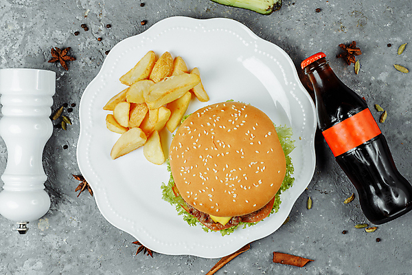 포토 JPG 해외이미지 음식 조각 잎 토마토 채소 양파 치즈 감자 패스트푸드 샌드위치 육류 요리 사람없음 빨간색 초록색 식당 식사 저녁식사 치킨 샐러드 소고기 튀김 햄버거 신선 클래식 맛 그릴 폐기물 상추 굽기 먹기 배고픔 오브젝트 속도 싱글 프랑스어 점심식사 번 치즈버거 해로움 맛있는 해외포토 식물 문자 빵 컬러 컨셉 식재료 모션 주방용품 유제품 상점 인스턴트 쓰레기 구이 닭고기요리 파일형식 이미지허브
