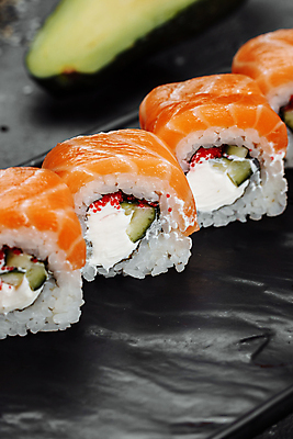 포토 JPG 해외이미지 전통 접시 아시아 음식 다이어트 오렌지 밥 오이 치즈 새우 건강 어류 요리 동양인 사람없음 빨간색 세트 식당 일본 검은색 식사 저녁식사 초밥 흰색 신선 해조류 두루마리 고추냉이 참치 먹기 해산물 메뉴 날것 롤 캘리포니아 연어 모음 아보카도 고립 대두 맛있는 해외포토 식기 나라 컬러 채소 과일 모션 유제품 갑각류 인종 한글 상점 미국 수중동물 양념 해양식물 일본음식 파일형식 이미지허브