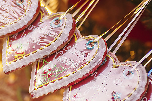 포토 JPG 해외이미지 모양 전통 디자인 계절 유럽 문화 음식 크리스마스 겨울 텍스트 휴가 디저트 독일 매달리기 사탕 선물 사랑 서기 사람없음 장식 빨간색 컬러풀 쿠키 우주 케이크 얼음 축제 하트 축하 화려 시장 달콤 설탕 기념품 베를린 뮌헨 함부르크 바이에른 해외포토 자연요소 기념일 감정 나라 컬러 컨셉 모션 맛 오브젝트 파일형식 이미지허브